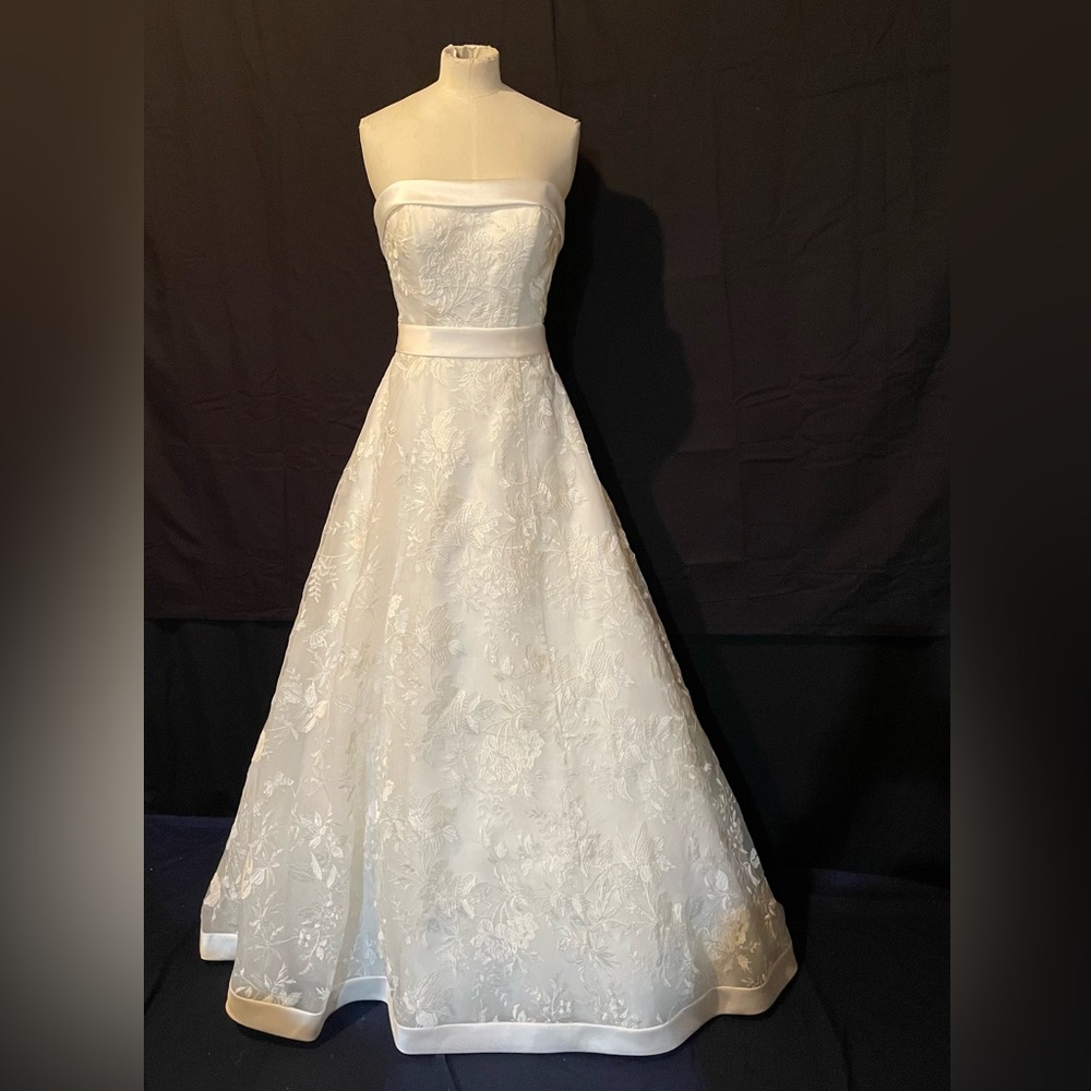 Designer Justin Alexander Ivory Lace Wedding Dress 8 Cathedral Train NWT